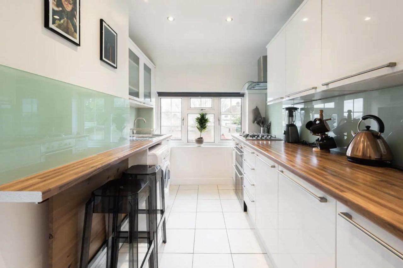 The Film Studio Appartement 5 Min To Harry Potter 왓퍼드 외부 사진
